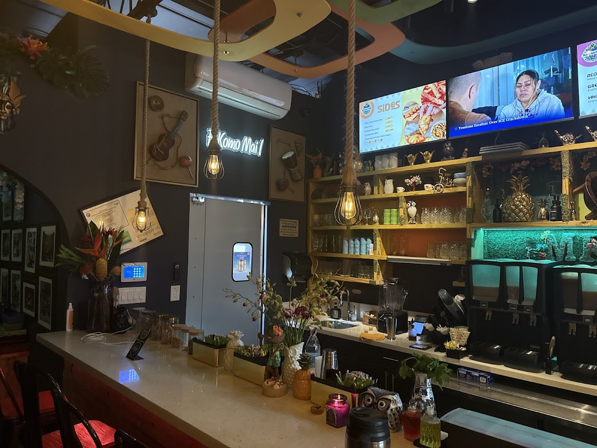 Makana Kava Bar & Hawaiian Kitchen