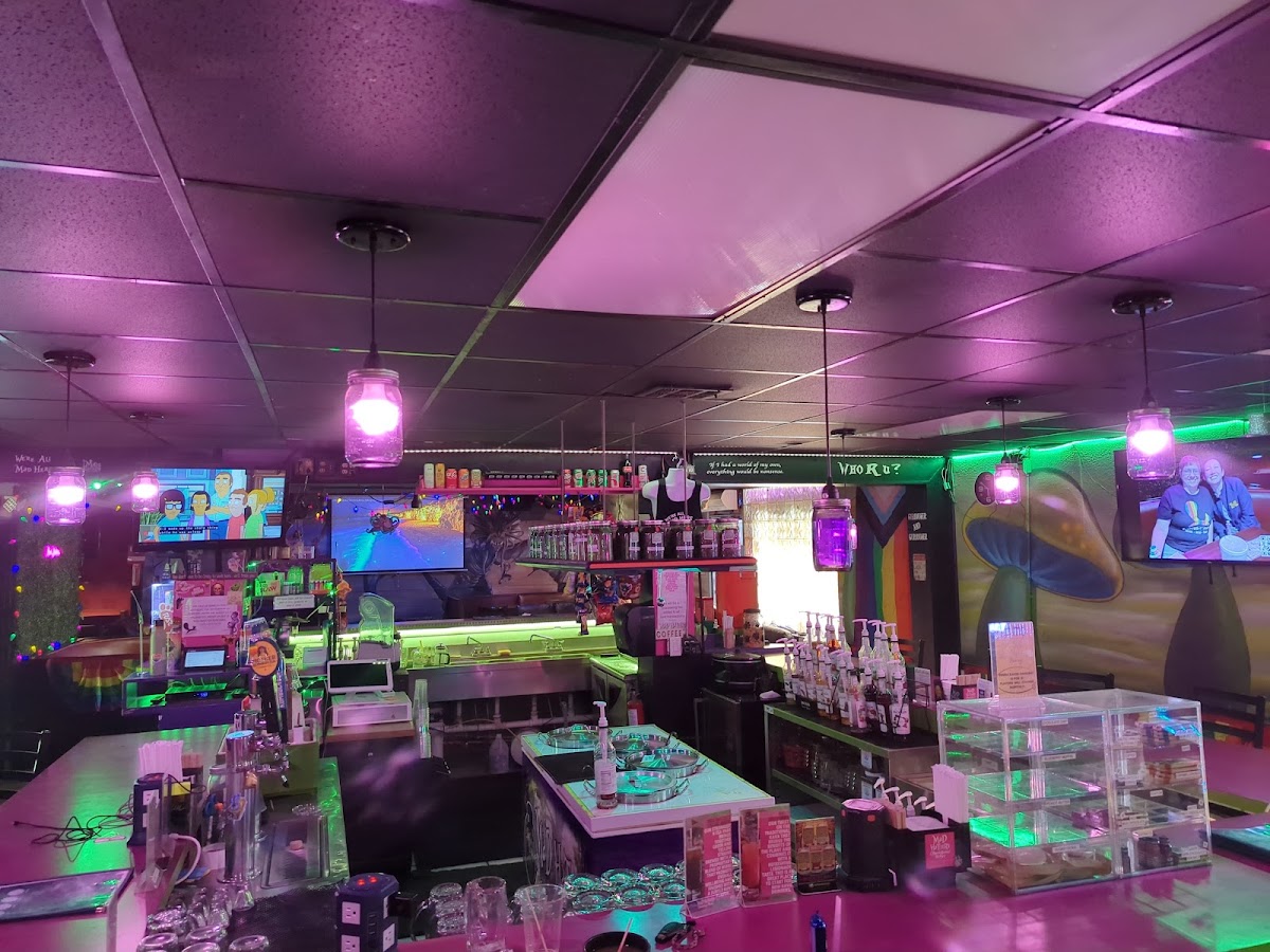 Mad Hatters Kava Bar photo 4