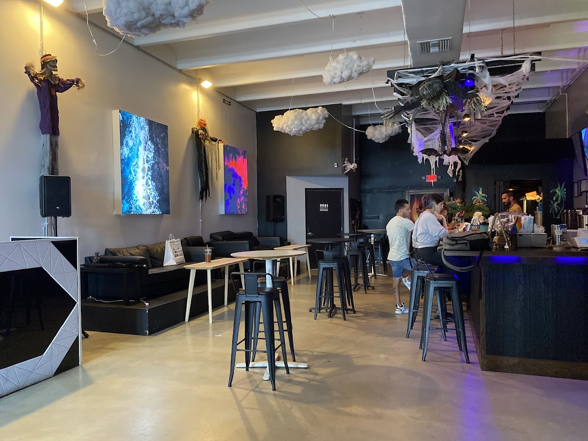 Leaves & Roots - Kava Bar & Vegan Cafe photo 4