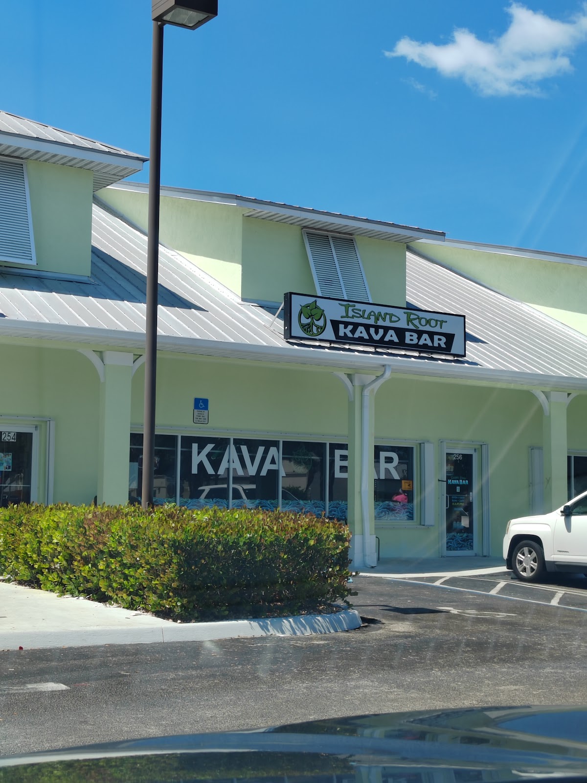 Island Root Kava Bar Port Saint Lucie photo 2