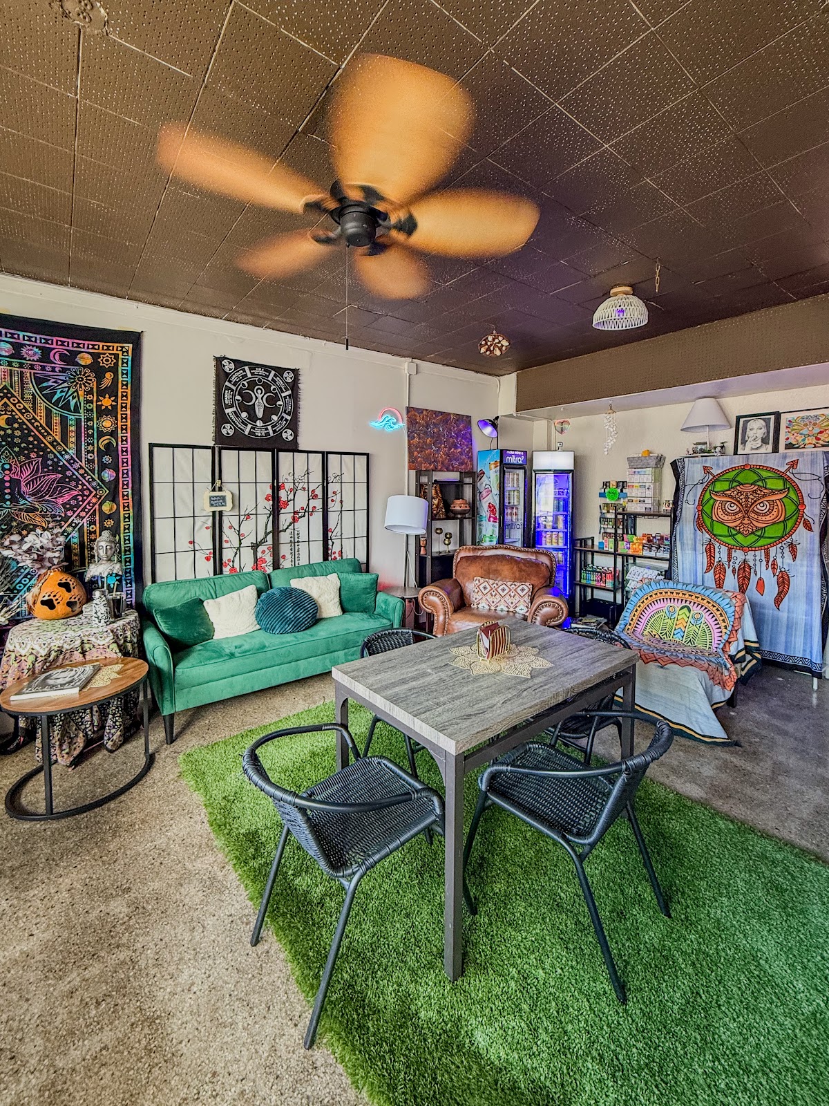 Aluna Coffee, Kava and Market photo 3