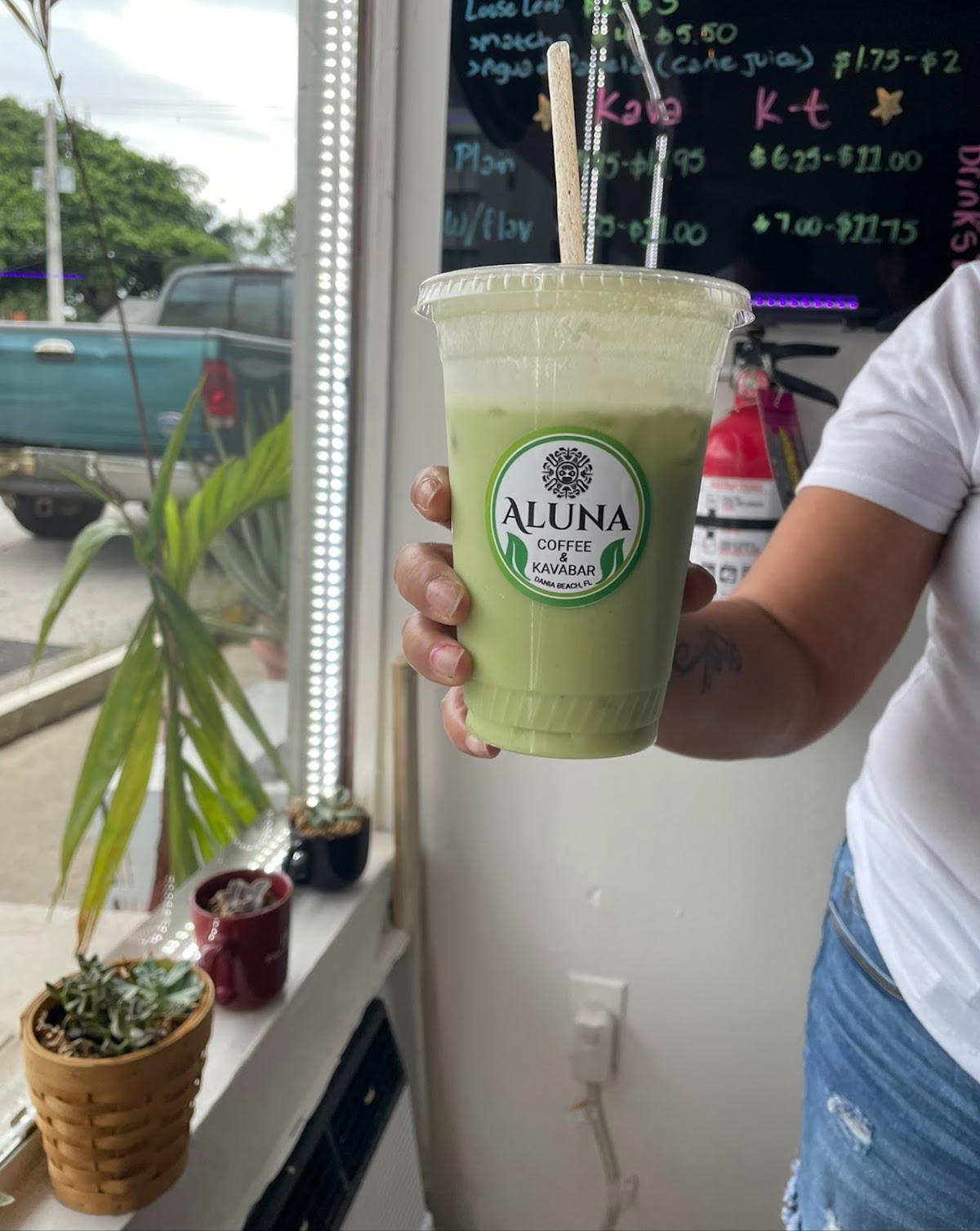 Aluna Coffee, Kava and Market photo 7