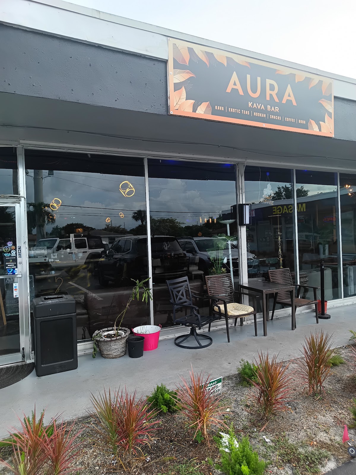 Hideout Kava Pompano (Aura Kava) photo 4