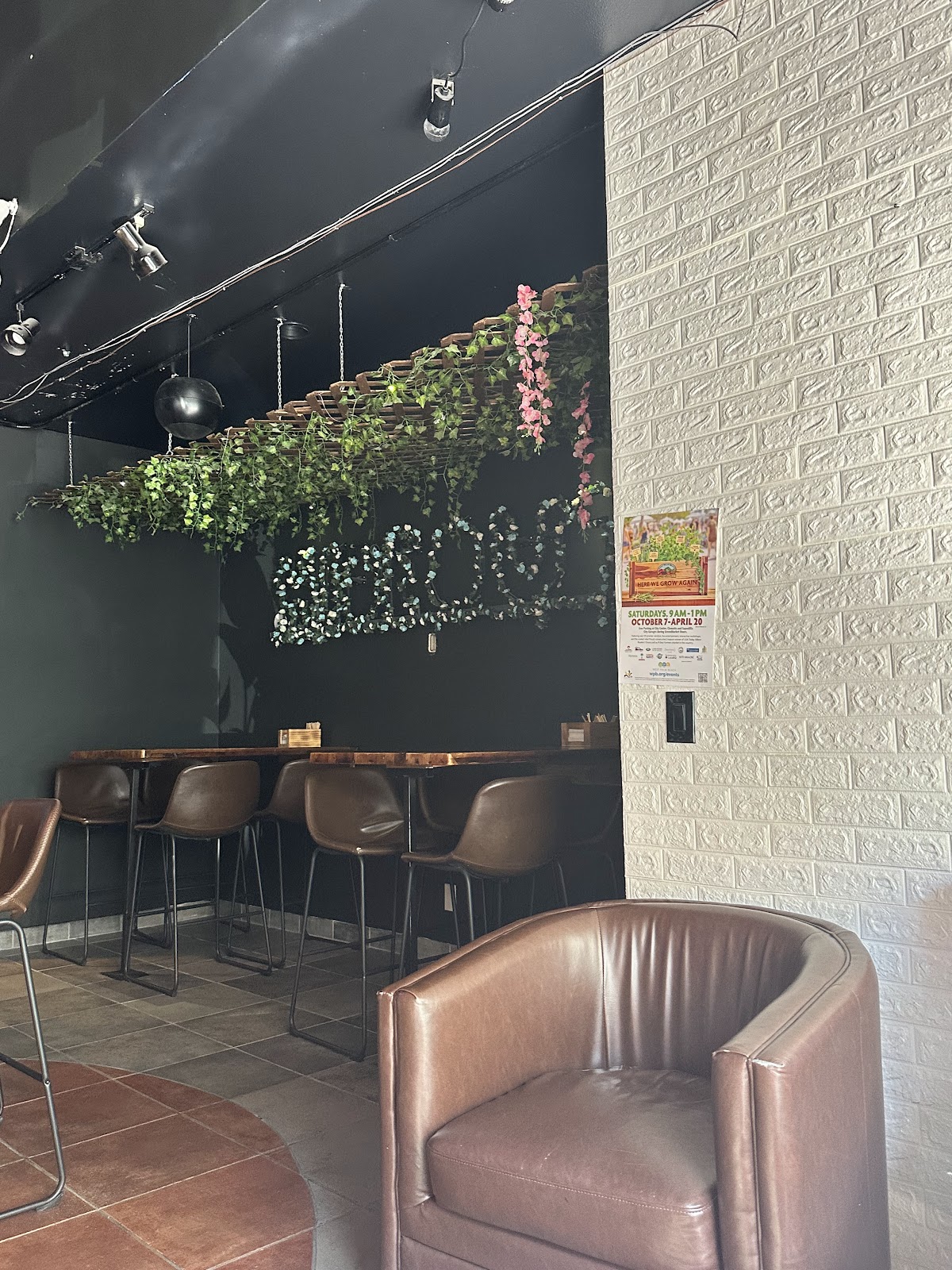 Northwood Hideout Kava and Tea Bar photo 6