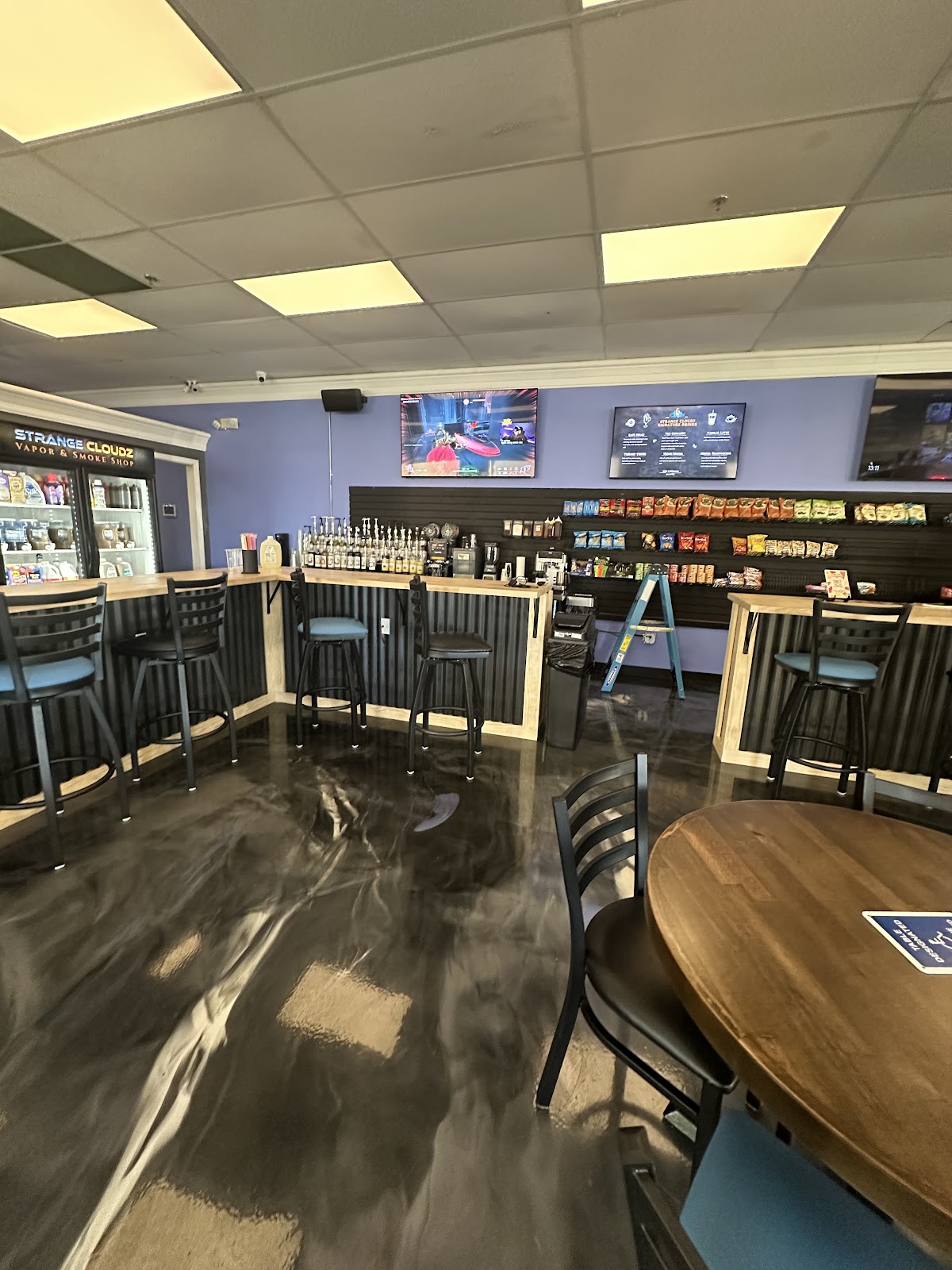 Strange Cloudz Vape Shop & Kava Lounge Clearwater photo 8