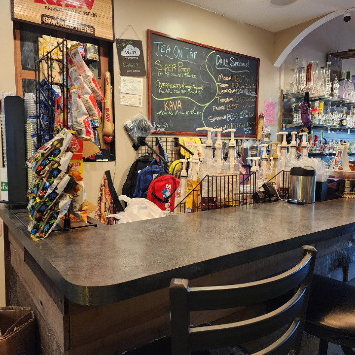 Johnny's Kratom Kava THC Vapes photo 2