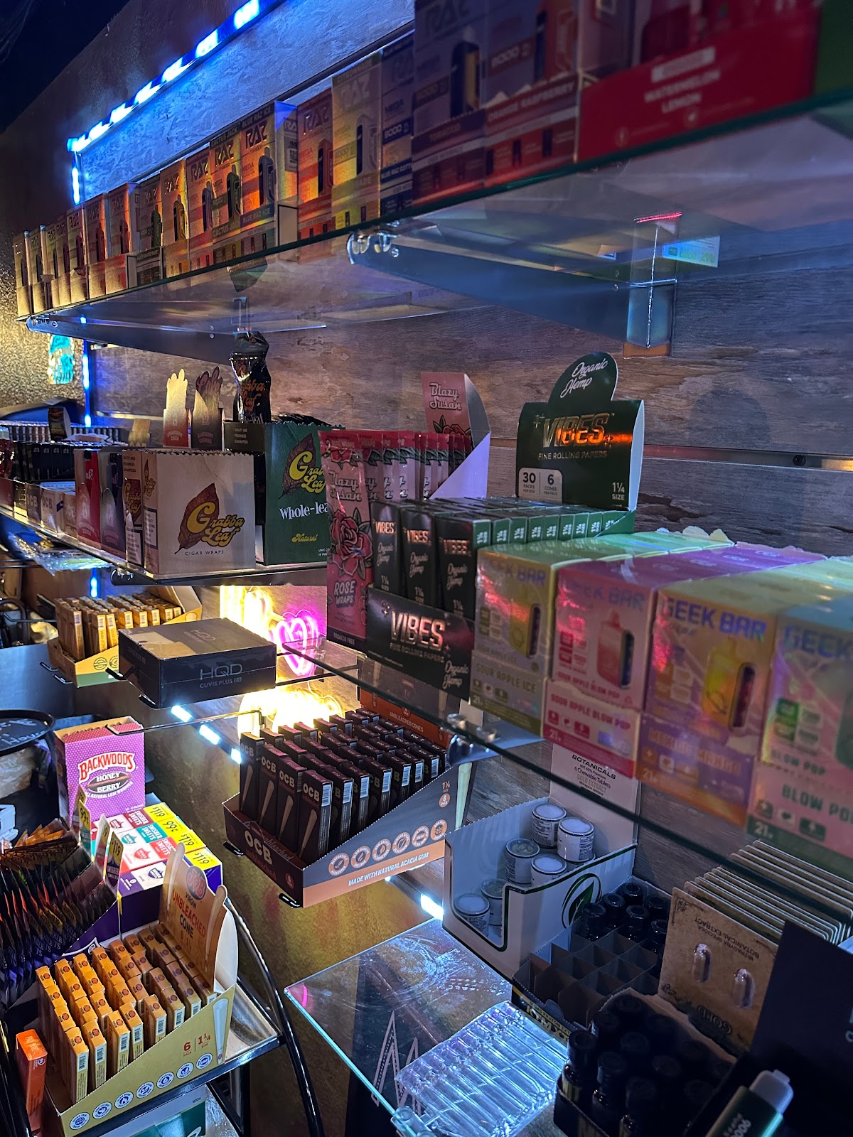 Mo V Lounge & Kava Bar photo 4