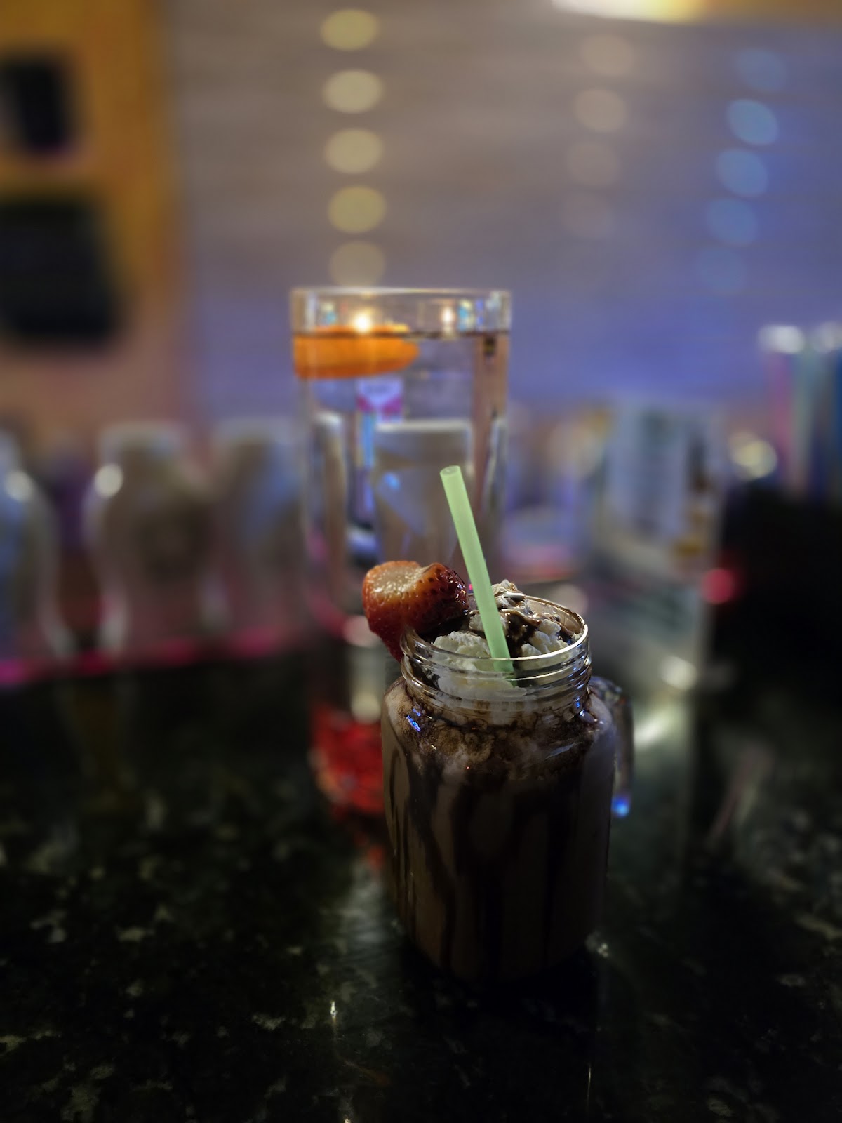 Mo V Lounge & Kava Bar