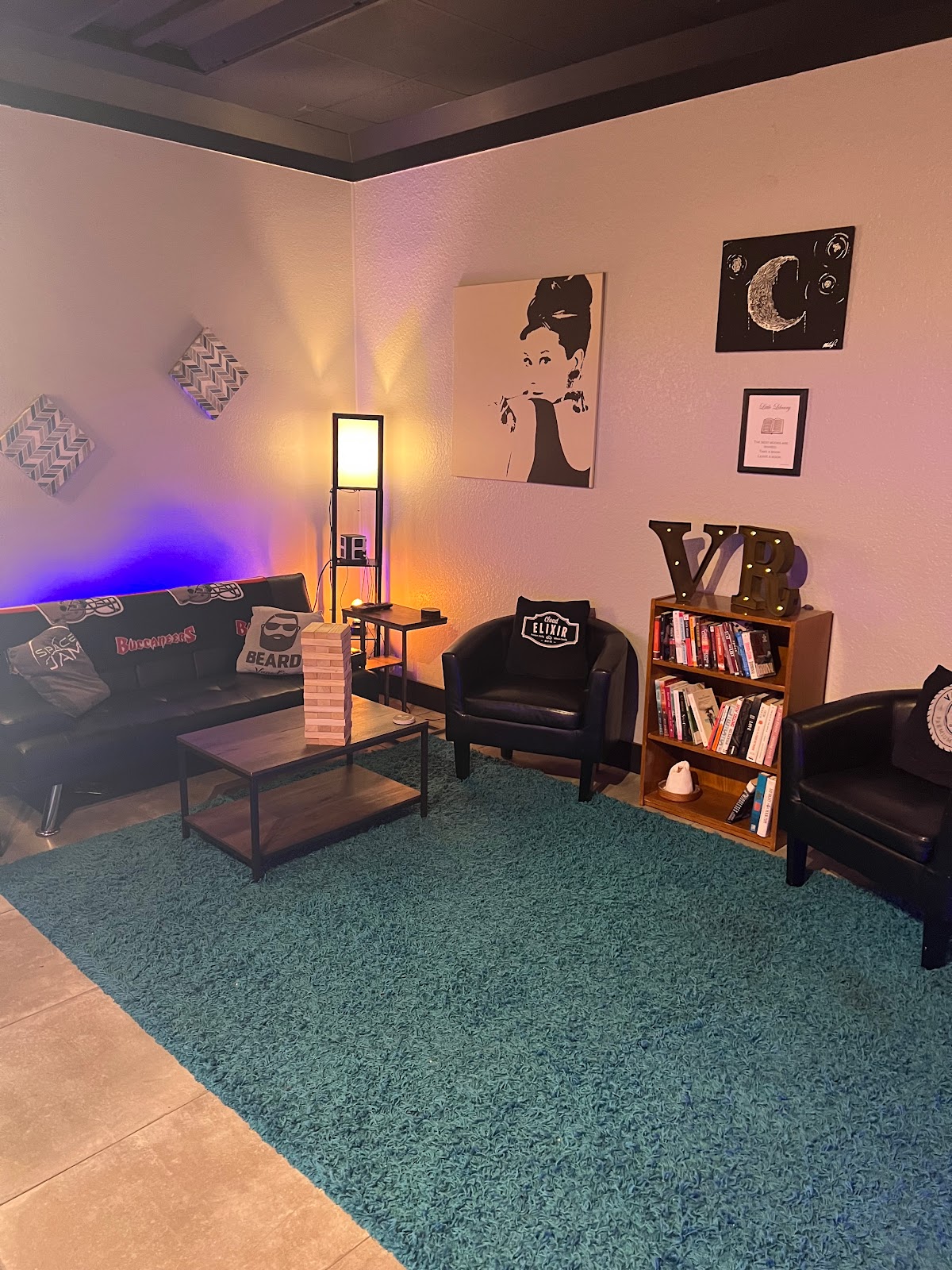 Vapor Road Brandon Kava Bar & Smoke Shop photo 2