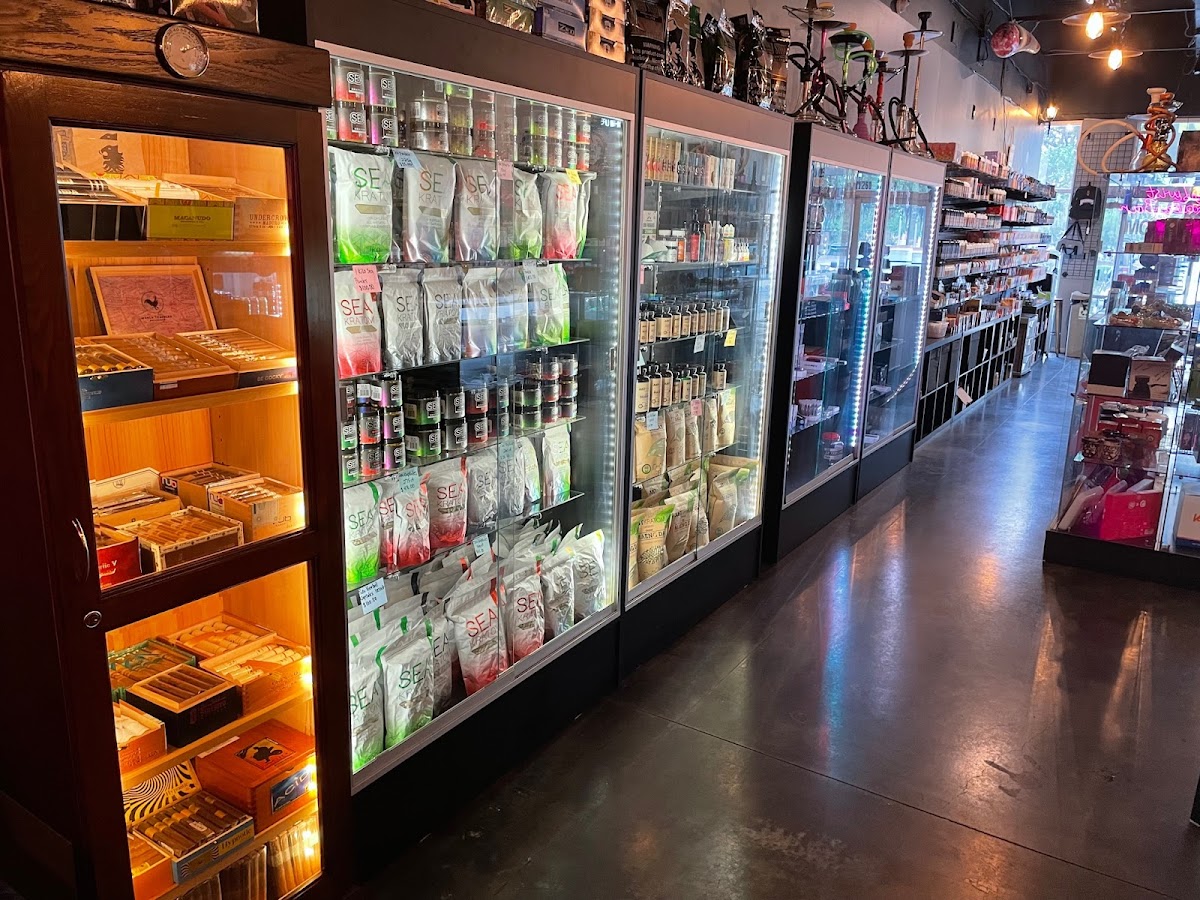 Twist Smoke Kratom Kava THC Vapes photo 5