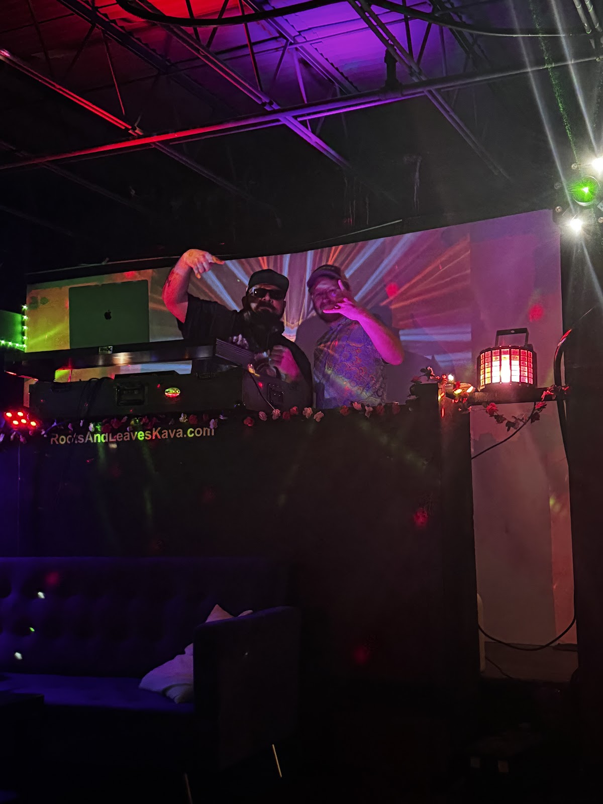 Roots And Leaves: Stampede Kava Bar photo 7