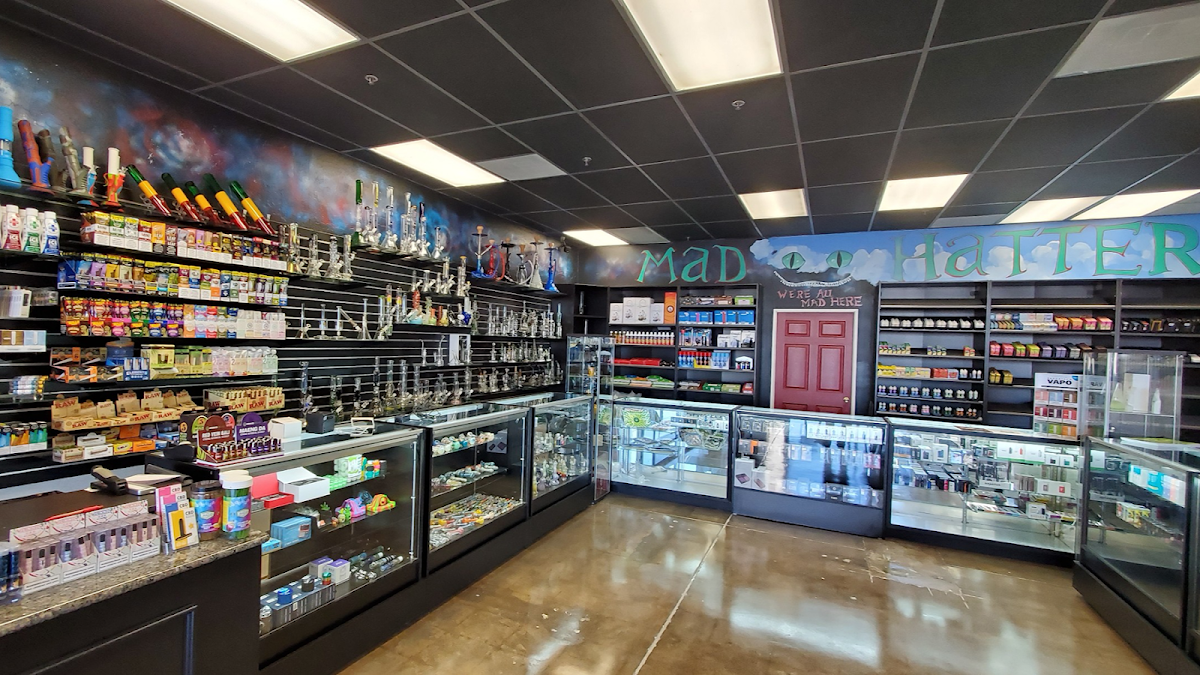 Mad Hatter Smoke and Kava photo 1