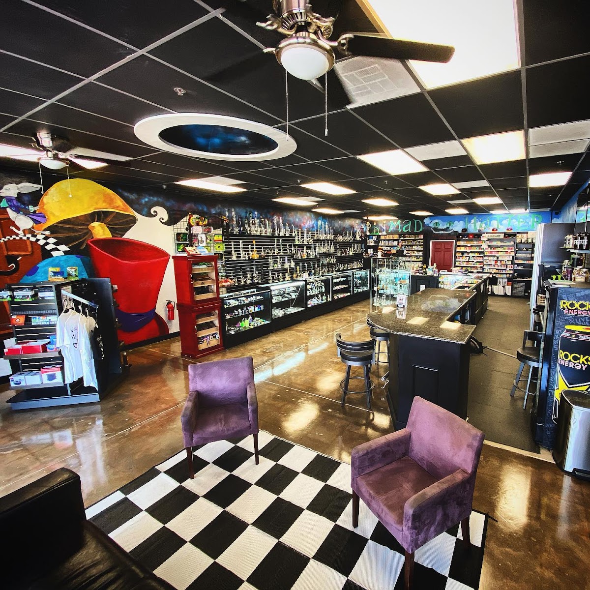 Mad Hatter Smoke and Kava photo 7