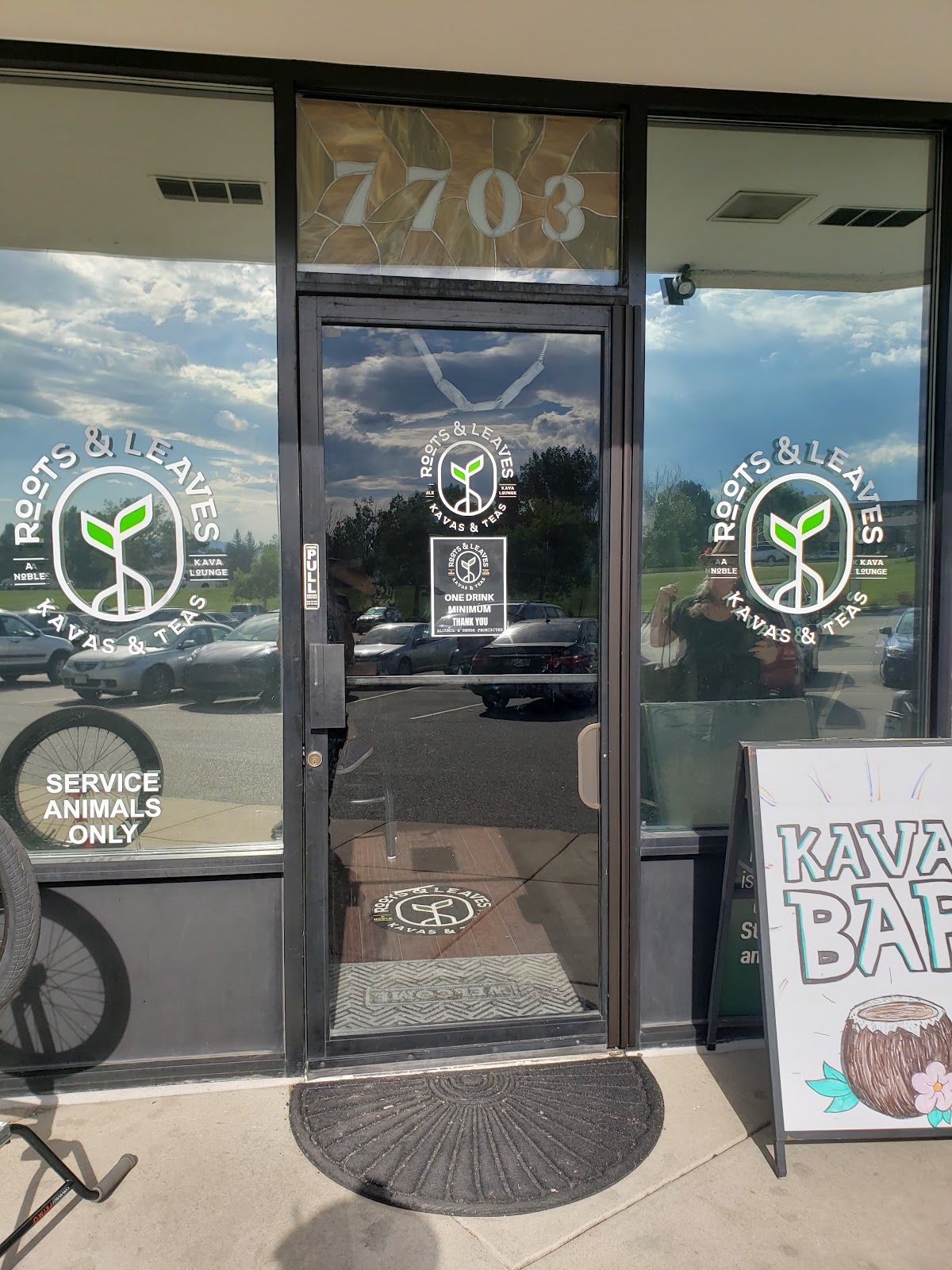 Roots And Leaves: Mile High Kava Bar photo 8