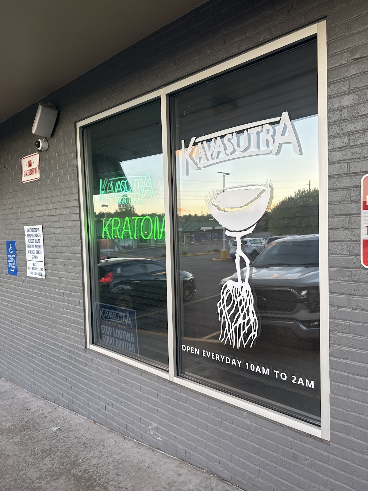 Kavasutra Kava Bar - Lakewood photo 2