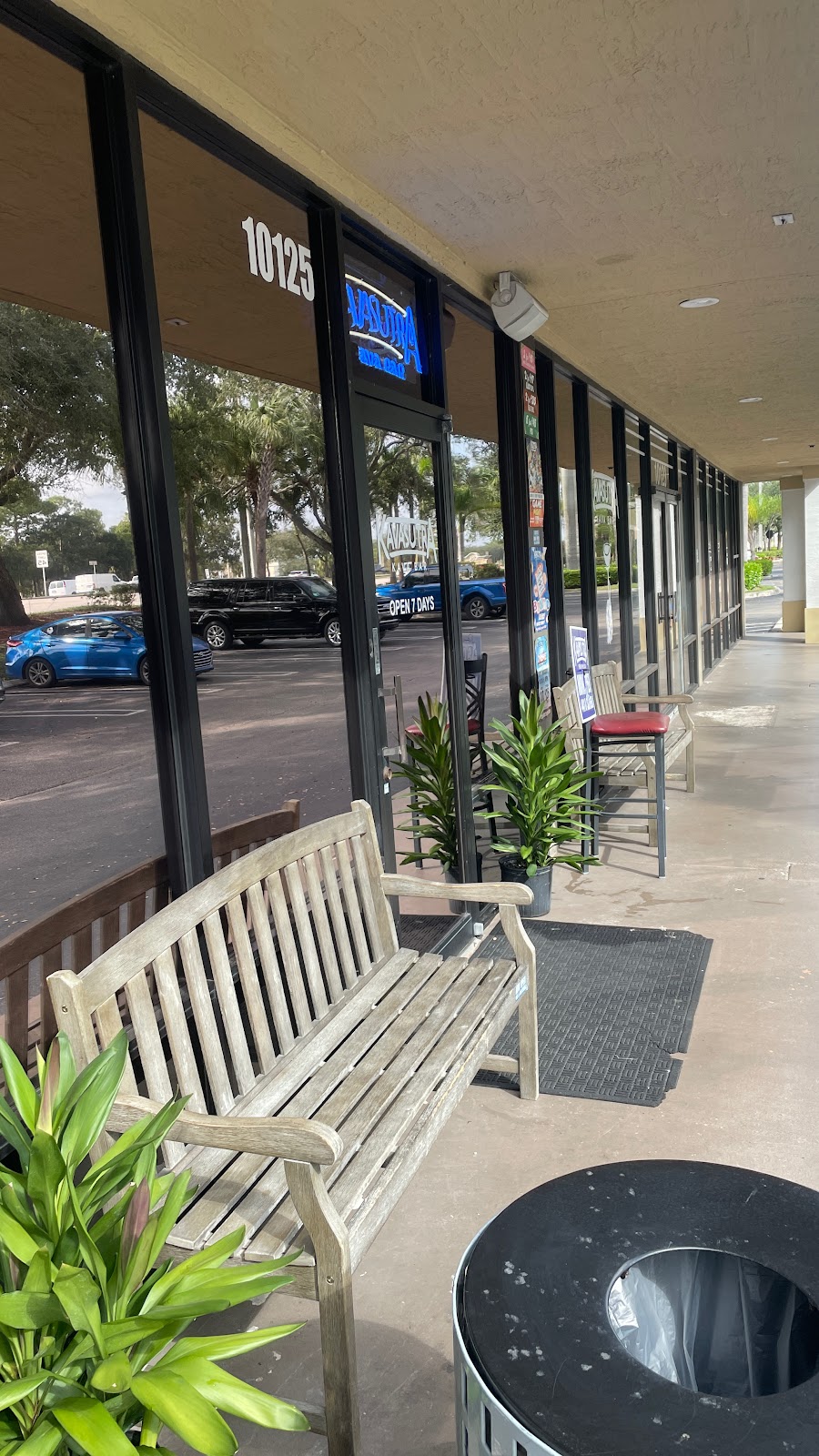 Kavasutra Kava Bar Royal Palm photo 6