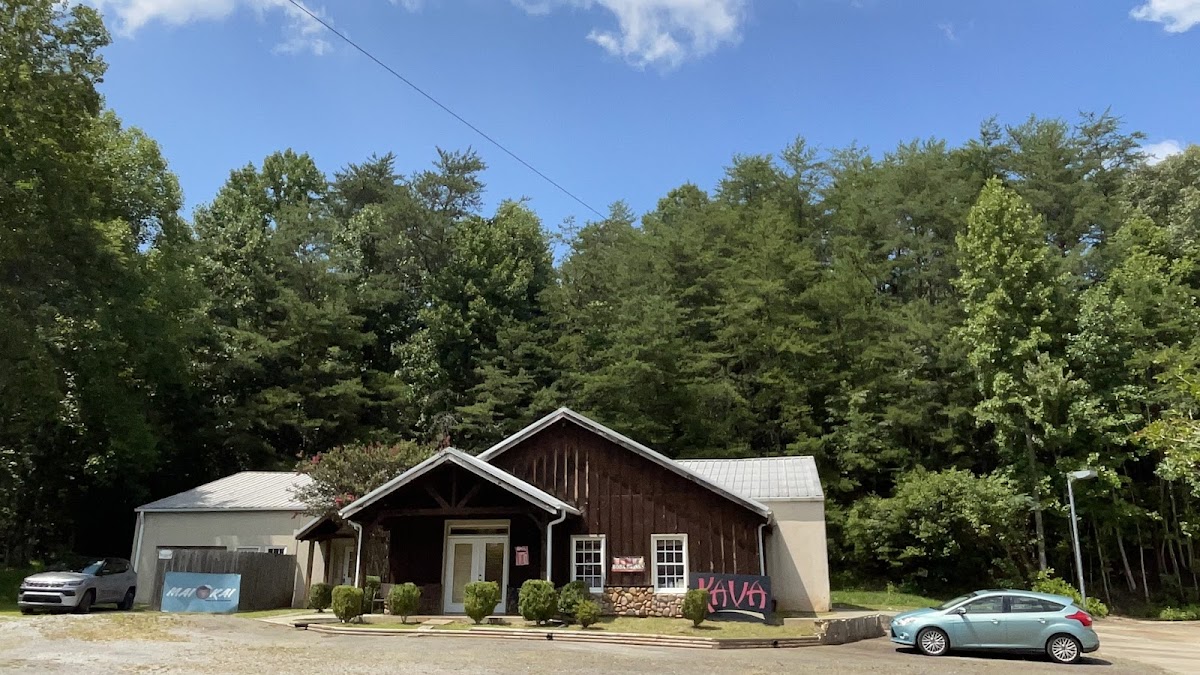 Mai Kai Kava Tea Living Room photo 3