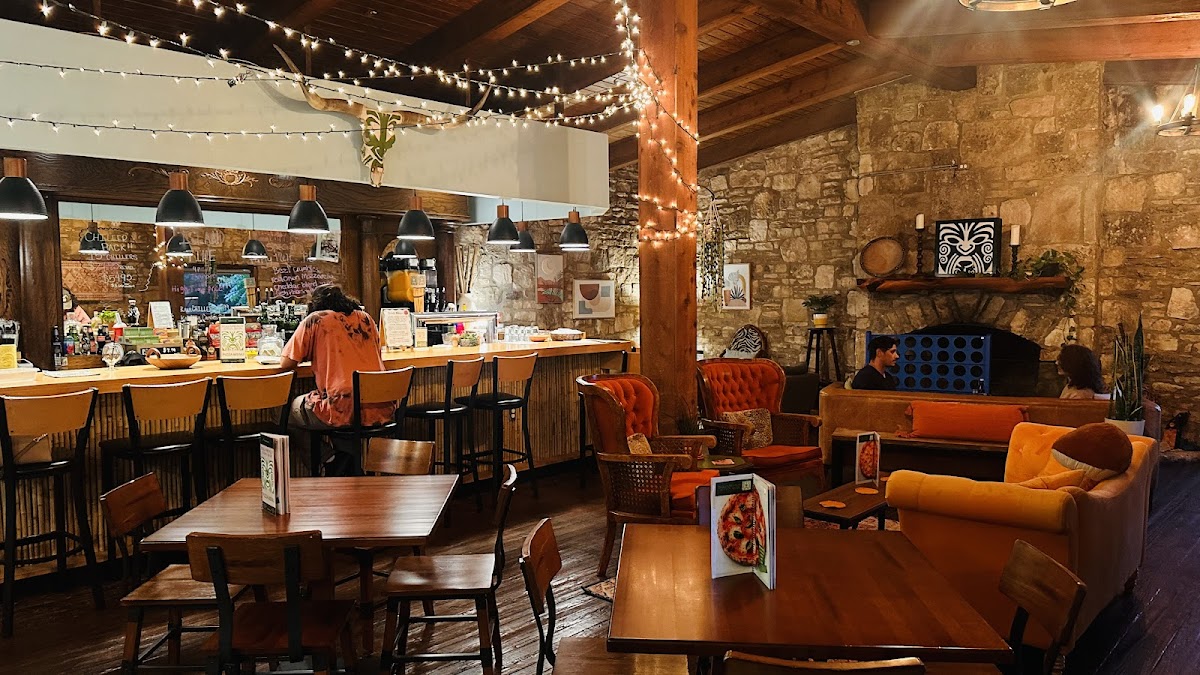 SquareRut Kava Bar - Oak Hill photo 2