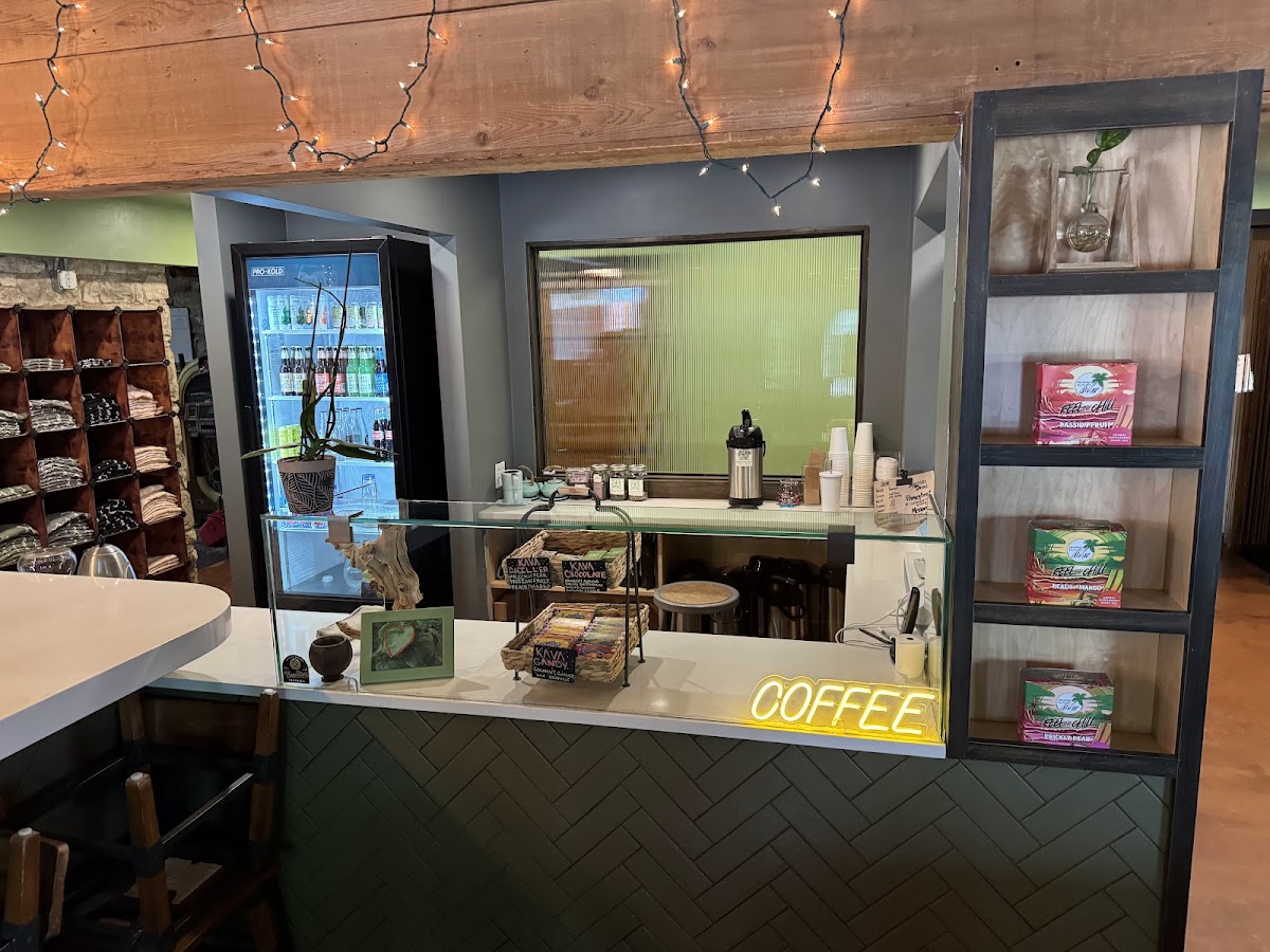 SquareRut Kava Bar - Oak Hill photo 5