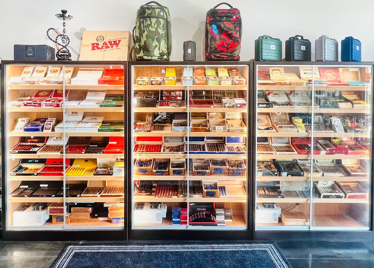 Vaperior Cigars & Kava Bar photo 2