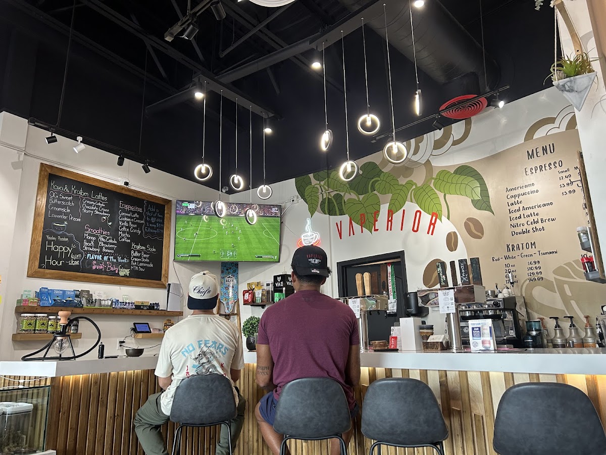 Vaperior Cigars & Kava Bar photo 7