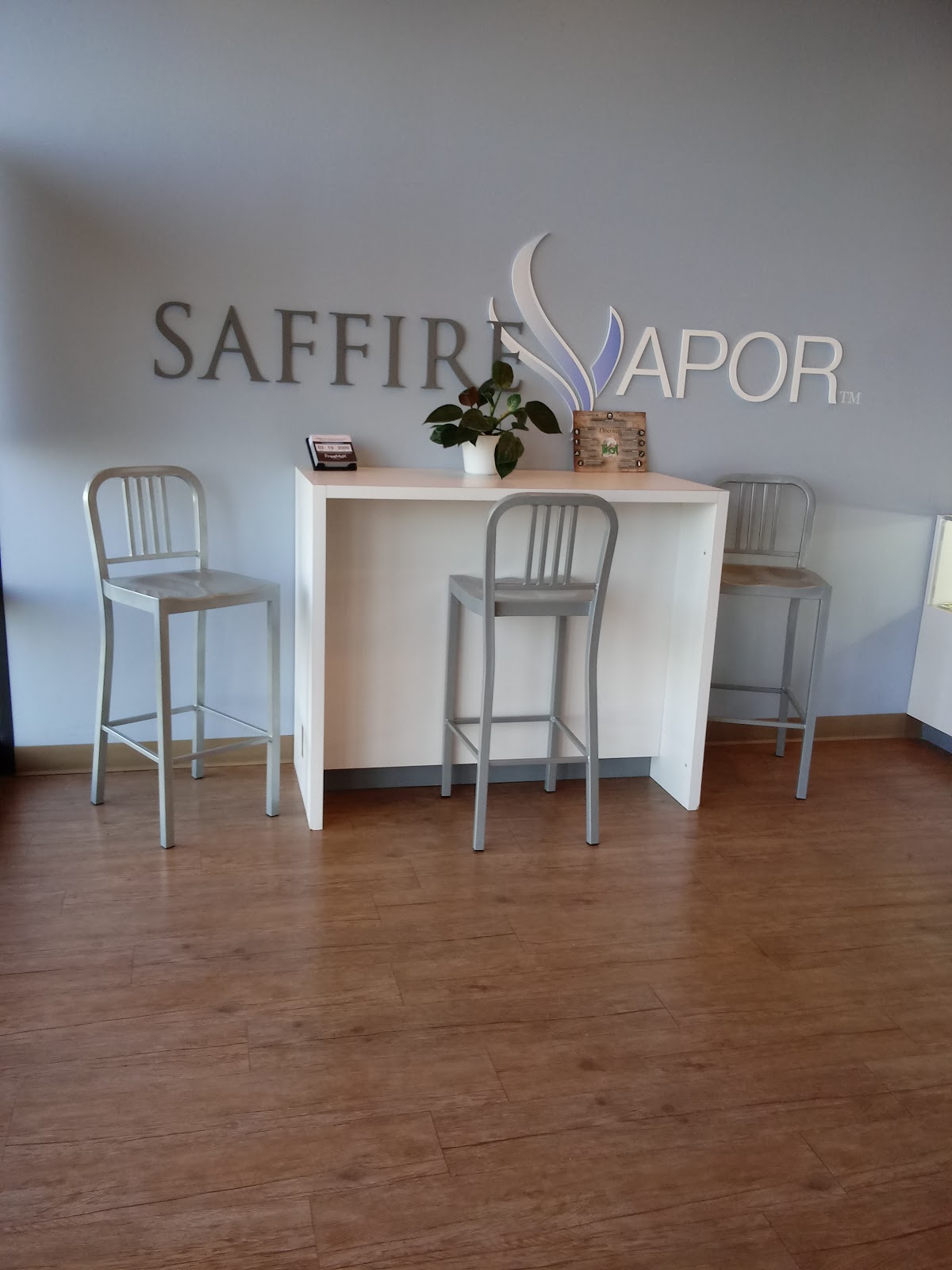 Saffire Vapor & Kava Bar Of Louisville photo 3