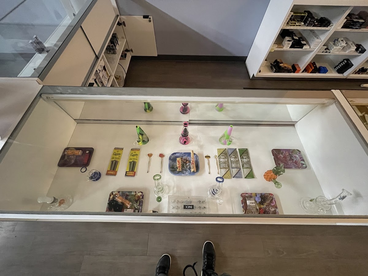 Saffire Vapor & Kava Bar Of Bowling Green photo 6