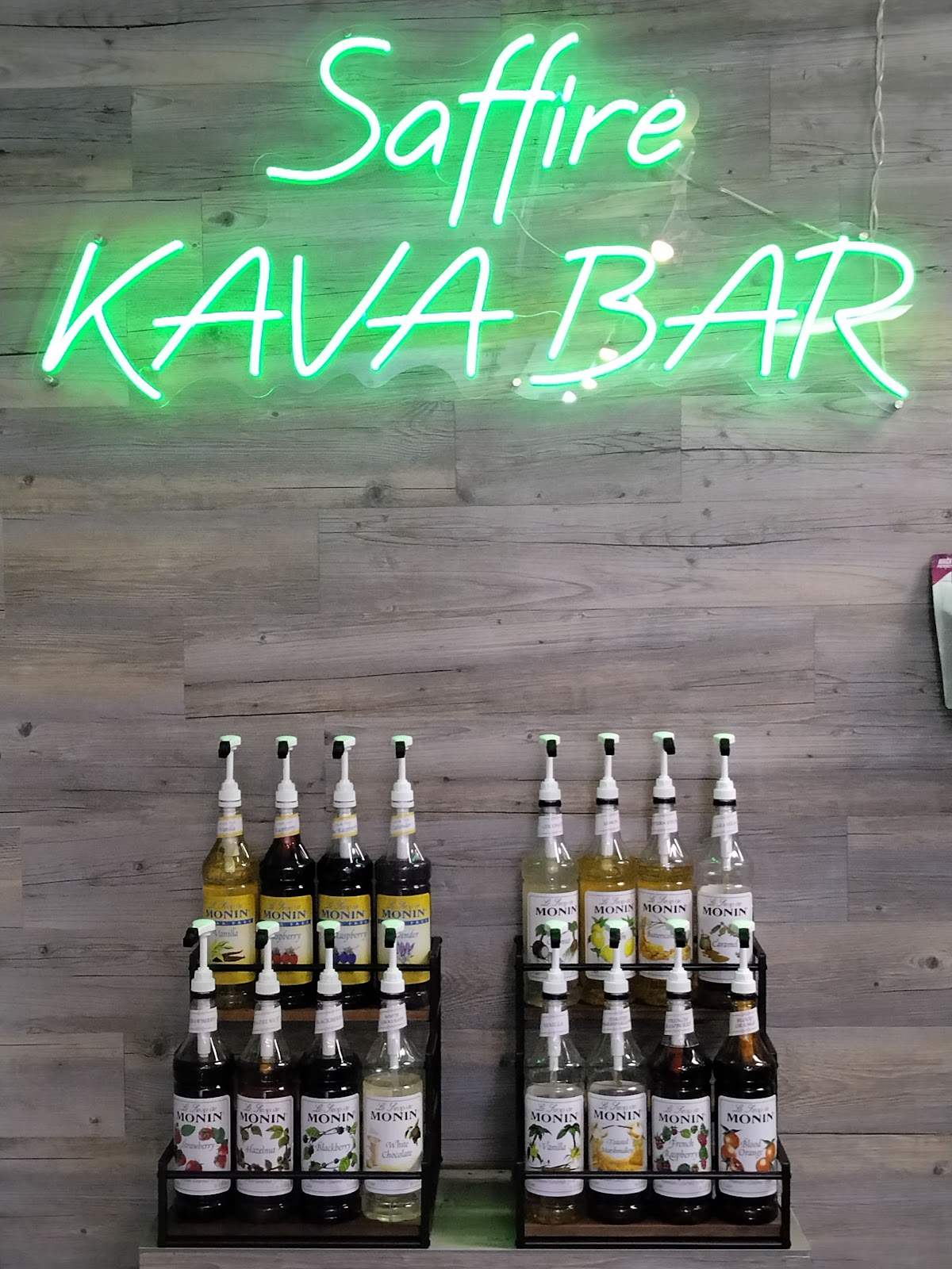 Saffire Vapor & Kava Bar Of Bowling Green photo 1