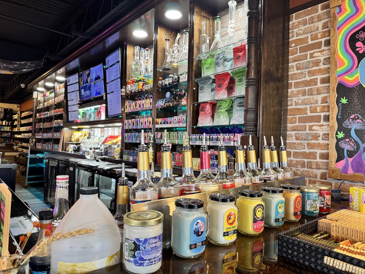 Civil Vapes Kava Cafe photo 4