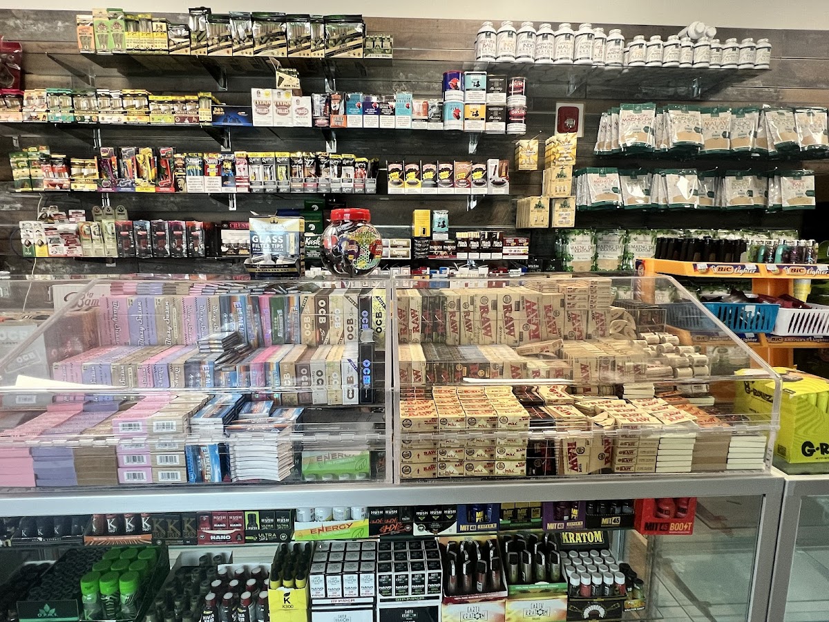 Famous smoke shop and tropical kava bar photo 4