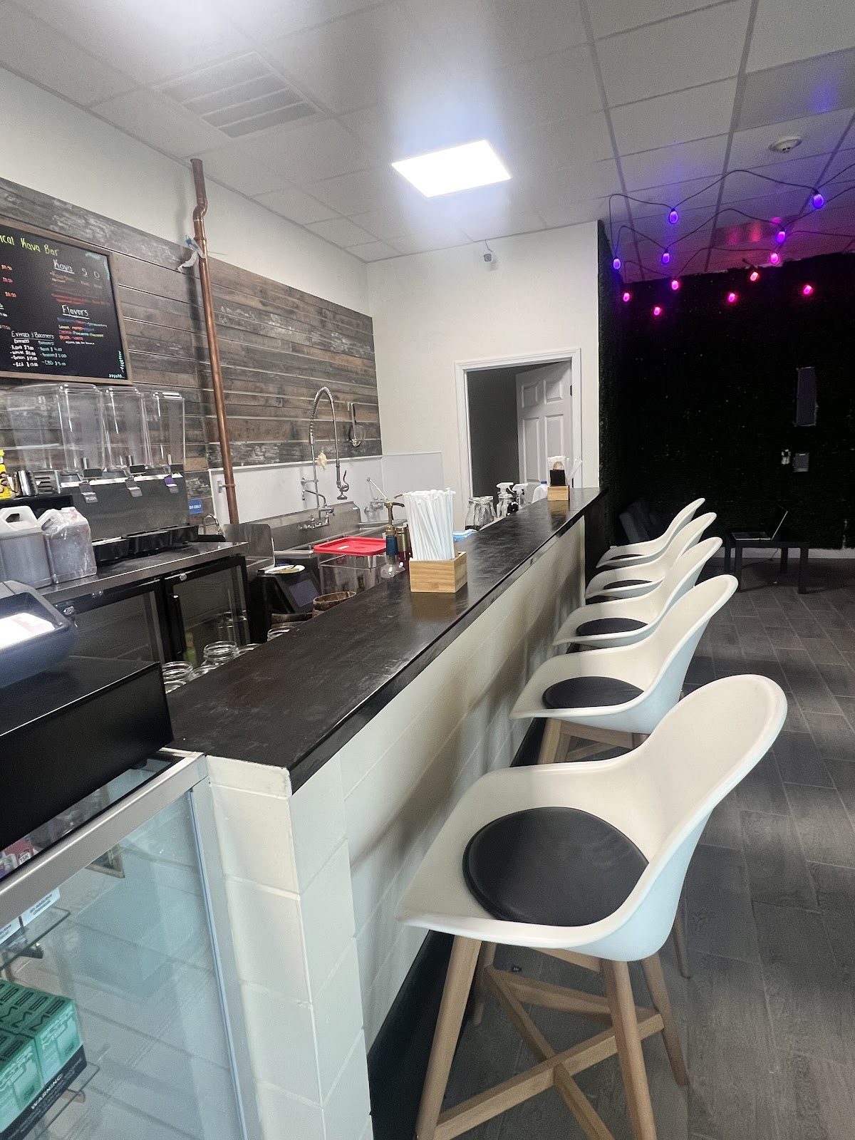 Famous smoke shop and tropical kava bar photo 3