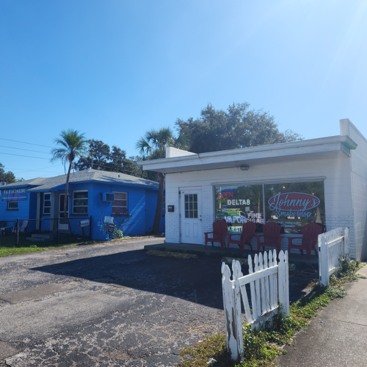 Johnny's Kratom Kava THC Vapes photo 4