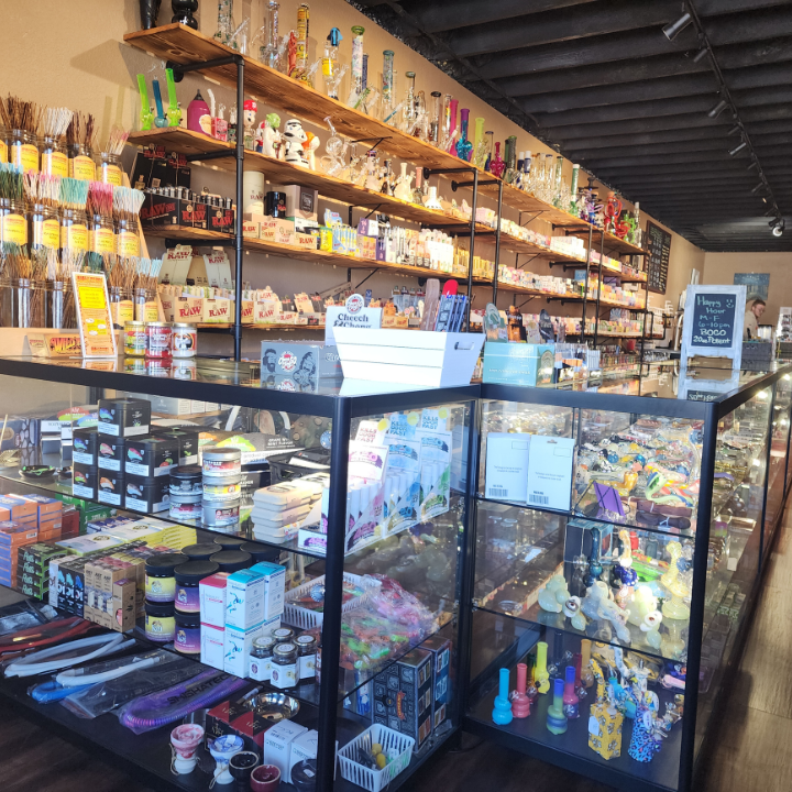 Johnny's Kratom Kava THC Vapes photo 6