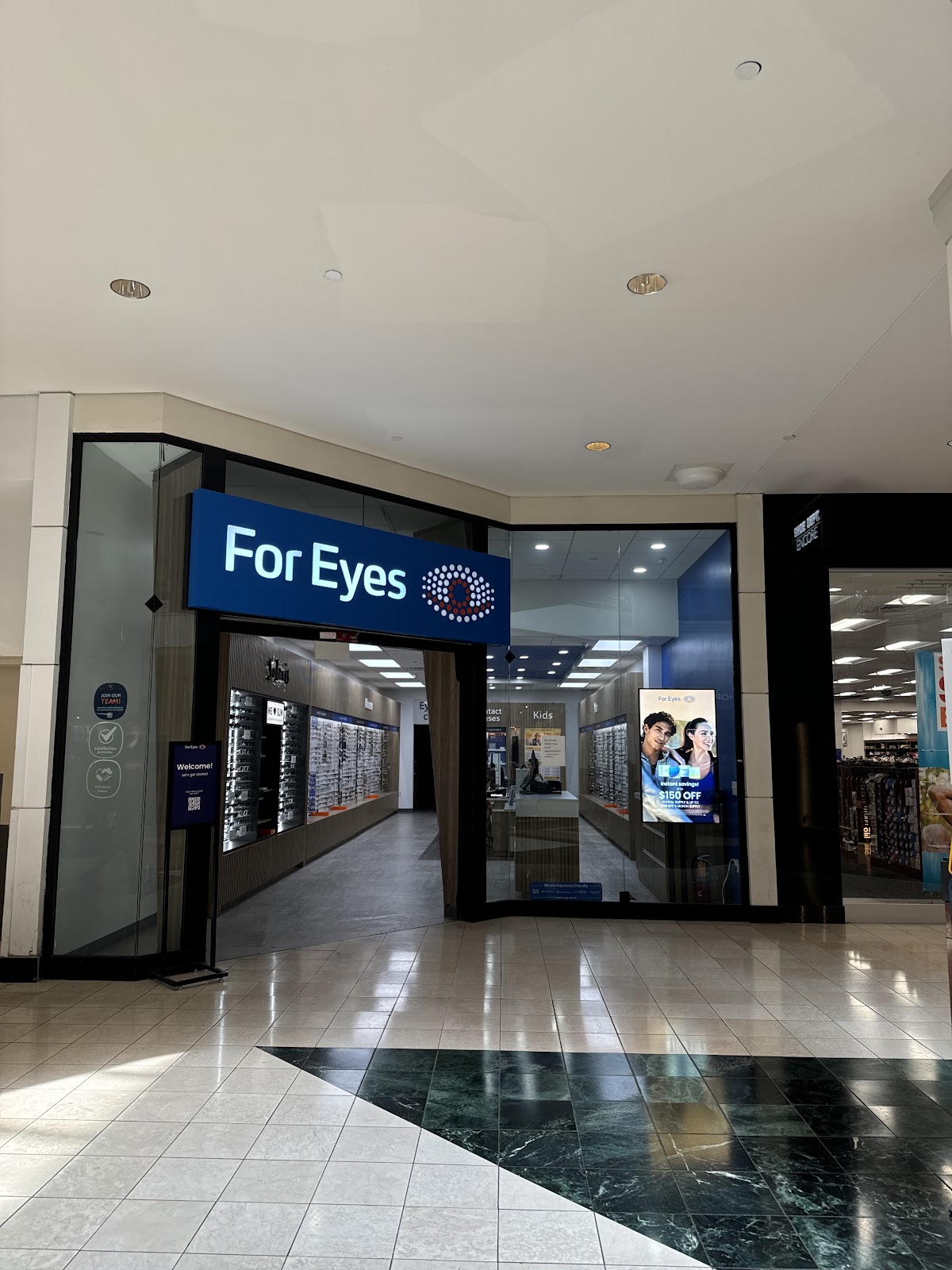 Deep Six | Cigar & Kava Bar photo 4